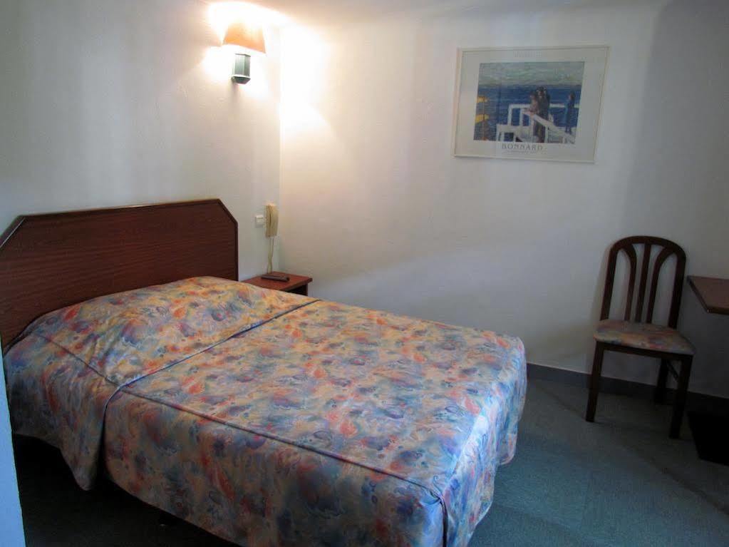 La Bastide  Hotel Restaurant Le Lachens מראה חיצוני תמונה
